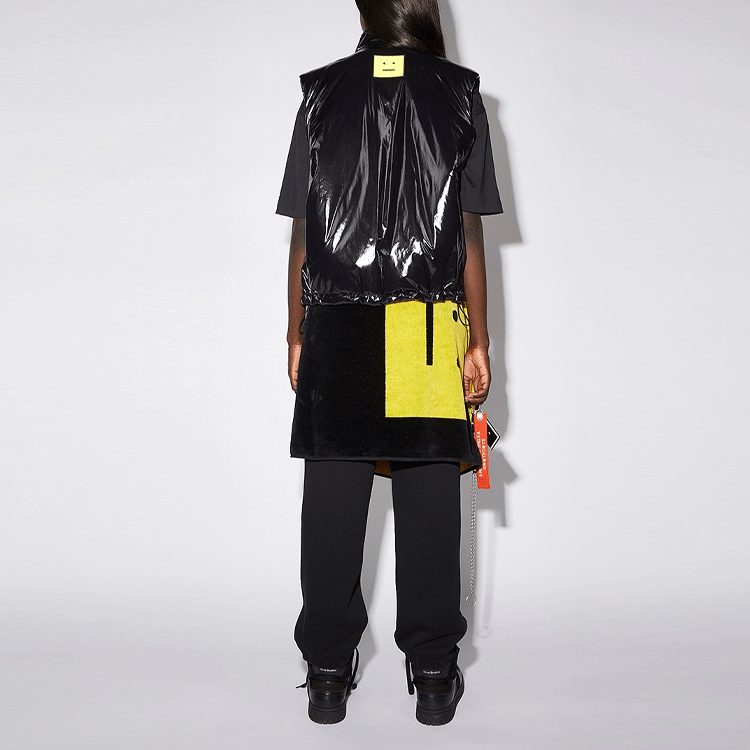 Details for Rompi Quilted Glossy Acne Studios FW21 Unisex Hitam. C90070-900