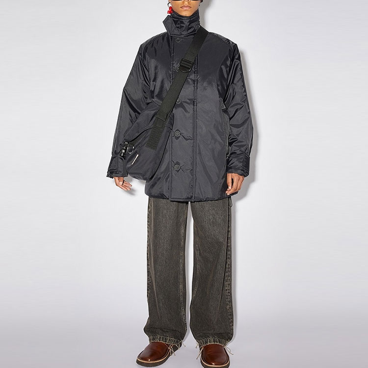 Shop Acne Studios FW21 男士黑色高領寬鬆保暖外套 B90571-900