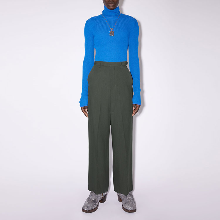 Lookbook 아크네 스튜디오 FW22 루즈핏 플레인 그레이 캐주얼 바지. BK0493-CA3