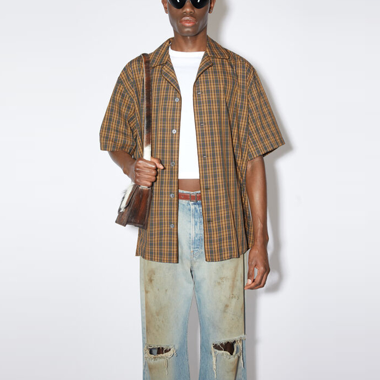 Lookbook Acne Studios FW23 綠棕格紋古巴領短袖襯衫 男女款 BB0537-AL9