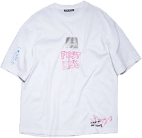 Acne Studios FW23 Face Emoji Graphic Print Unisex White Crewneck T-Shirt. CL0210-183 Acne Studios FW23 Face Emoji Graphic Print Unisex White Crewneck T-Shirt. CL0210-183