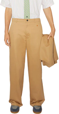 아크네 스튜디오 FW23 페이스 로고 와이드 핏 팬츠 유니섹스 카멜 브라운. CK0099-640 Lookbook 아크네 스튜디오 FW23 페이스 로고 와이드 핏 팬츠 유니섹스 카멜 브라운. CK0099-640