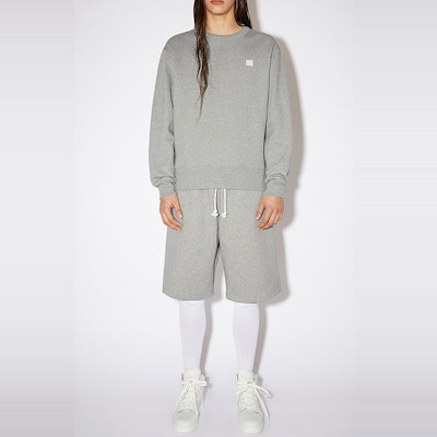 Acne Studios FW23 Face Minimalist Smile Crewneck Sweatshirt Unisex Light Gray. CI0076-X92 Lookbook Acne Studios FW23 Face Minimalist Smile Crewneck Sweatshirt Unisex Light Gray. CI0076-X92
