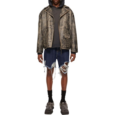 Acne Studios FW24 蓝色水洗宽松中腰牛仔短裤 BE0158-AUZ Lookbook Acne Studios FW24 蓝色水洗宽松中腰牛仔短裤 BE0158-AUZ