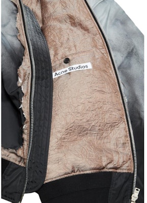 Acne Studios FW24 Relaxed Logo Embroidered Zip-Up Cotton Jacket Black Mens. B90789-BM0 Sizing Acne Studios FW24 Relaxed Logo Embroidered Zip-Up Cotton Jacket Black Mens. B90789-BM0