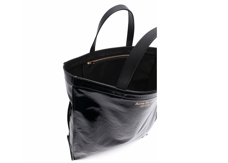 Lookbook Acne Studios 黑色高光托特包