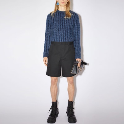 Acne Studios Logo Blend Loose Fit Casual Shorts. BE0081-900044 Lookbook Acne Studios Logo Blend Loose Fit Casual Shorts. BE0081-900044