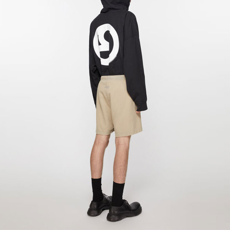 Shop Acne Studios 標誌貼布中腰休閒短褲 男女款 淺灰色 CE0038-DKX