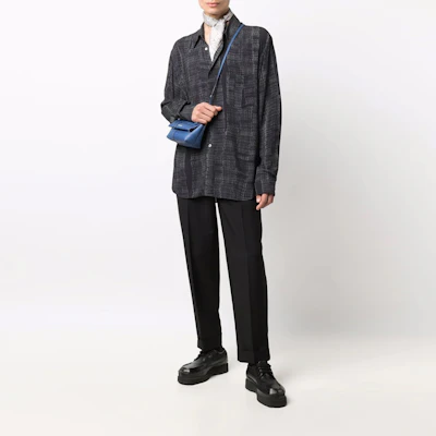 アクネ ストゥディオズ メンズ ロゴプリント 長袖 カジュアルシャツ ブラック BB0385-900 Lookbook アクネ ストゥディオズ メンズ ロゴプリント 長袖 カジュアルシャツ ブラック BB0385-900