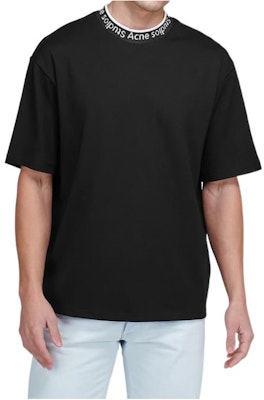 Acne Studios Kaos Pria Loose Fit Hitam dengan Logo Jacquard di Kerah BL0221-900 Order Acne Studios Kaos Pria Loose Fit Hitam dengan Logo Jacquard di Kerah BL0221-900