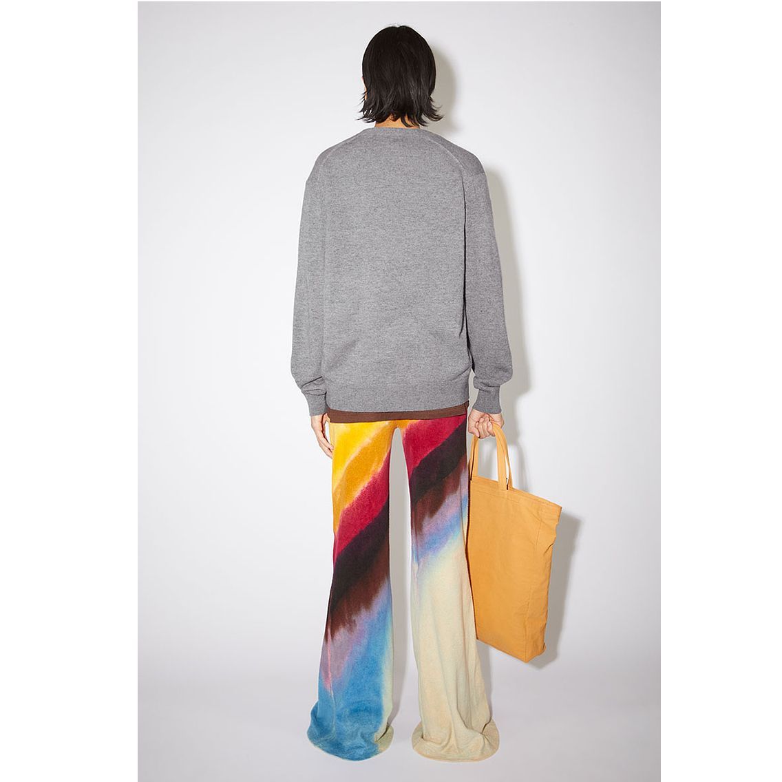 Sizing Acne Studios SS21 Unisex Grey Wool V-Neck Face Long Sleeve Sweater. C60038-990