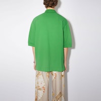 아크네 스튜디오 SS22 로고 자수 그린 폴로 셔츠 가슴 포켓 포함. BL0326-BDM Shop 아크네 스튜디오 SS22 로고 자수 그린 폴로 셔츠 가슴 포켓 포함. BL0326-BDM