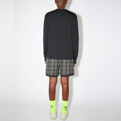 Acne Studios SS22 Black Unisex Crewneck Long Sleeve Tee with Face Logo Patch CL0115-900101 Shop Acne Studios SS22 Black Unisex Crewneck Long Sleeve Tee with Face Logo Patch CL0115-900101