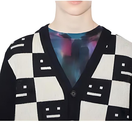 Acne Studios SS22 Face Checkered Wool V-Neck Cardigan Unisex Black Sweater. C60059-CW8 Lookbook Acne Studios SS22 Face Checkered Wool V-Neck Cardigan Unisex Black Sweater. C60059-CW8
