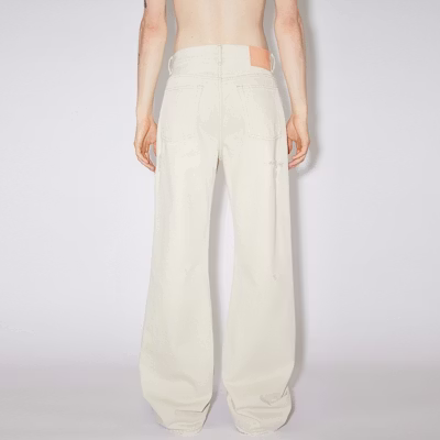 Acne Studios SS23 Jeans Putih Straight-Leg Distressed Fit Longgar. B00305-100 Shop Acne Studios SS23 Jeans Putih Straight-Leg Distressed Fit Longgar. B00305-100