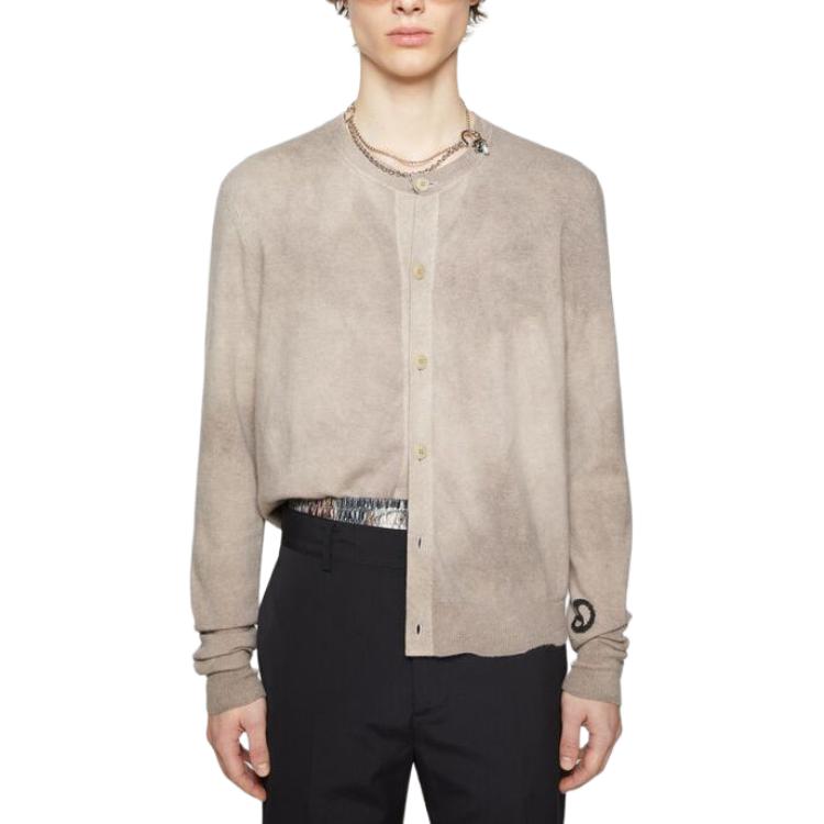 Lookbook 아크네 스튜디오 SS24 루즈핏 크루넥 가디건 레트로 베이지 스웨터. B60323-DLP