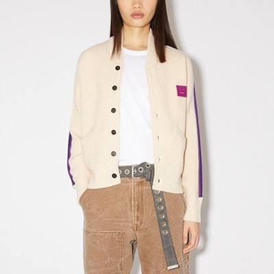 아크네 스튜디오 SS24 이모지 니트 가디건 유니섹스 오트밀 컬러블록 스웨터. C60082-633 Lookbook 아크네 스튜디오 SS24 이모지 니트 가디건 유니섹스 오트밀 컬러블록 스웨터. C60082-633