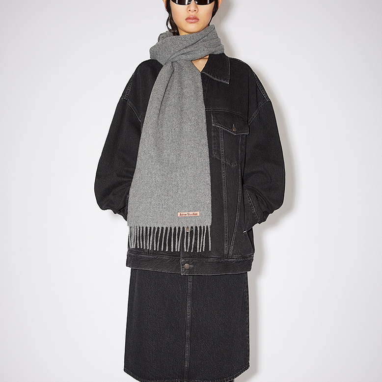 Acne Studios Unisex Wool Scarf with Gray Solid Color and Fringe Design. CA0218-990-1 圖 3