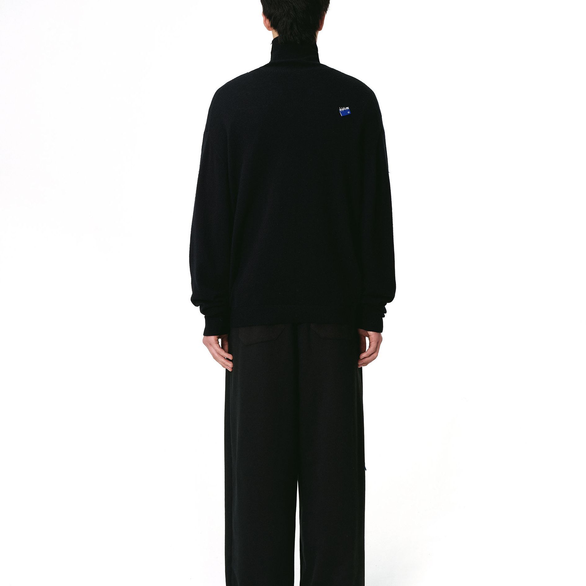 Purchase ADER ERROR Baju Sejuk Rajut Leher Tinggi Cashmere Hitam BM42FYKT0401BK