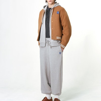 ADER ERROR 驼色男女款纽扣贴布棒球夹克 BM42FYJK0504CM Shop ADER ERROR 驼色男女款纽扣贴布棒球夹克 BM42FYJK0504CM