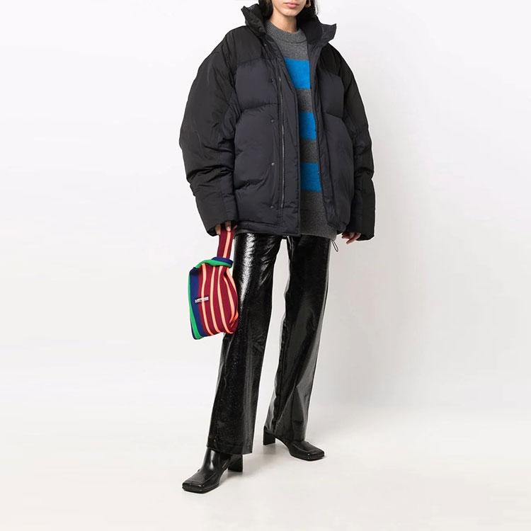 Lookbook ADER ERROR FW21 Jaket Musim Sejuk Quilted Down Unisex Hitam BKAFWDW01BK