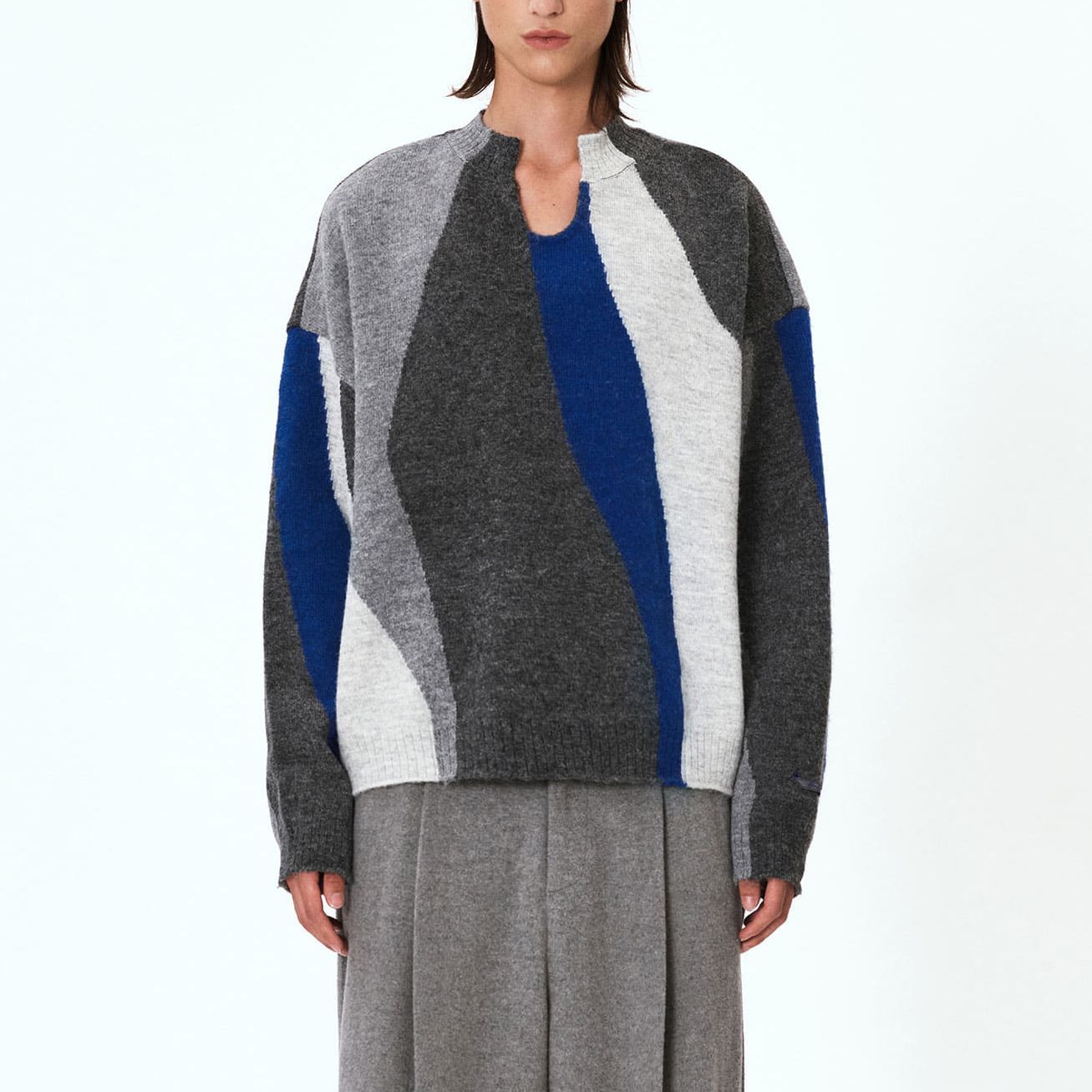 Shop ADER ERROR FW23 Baju Sejuk Jalur Warna Oversized Biru. BMADFWKT0301BL