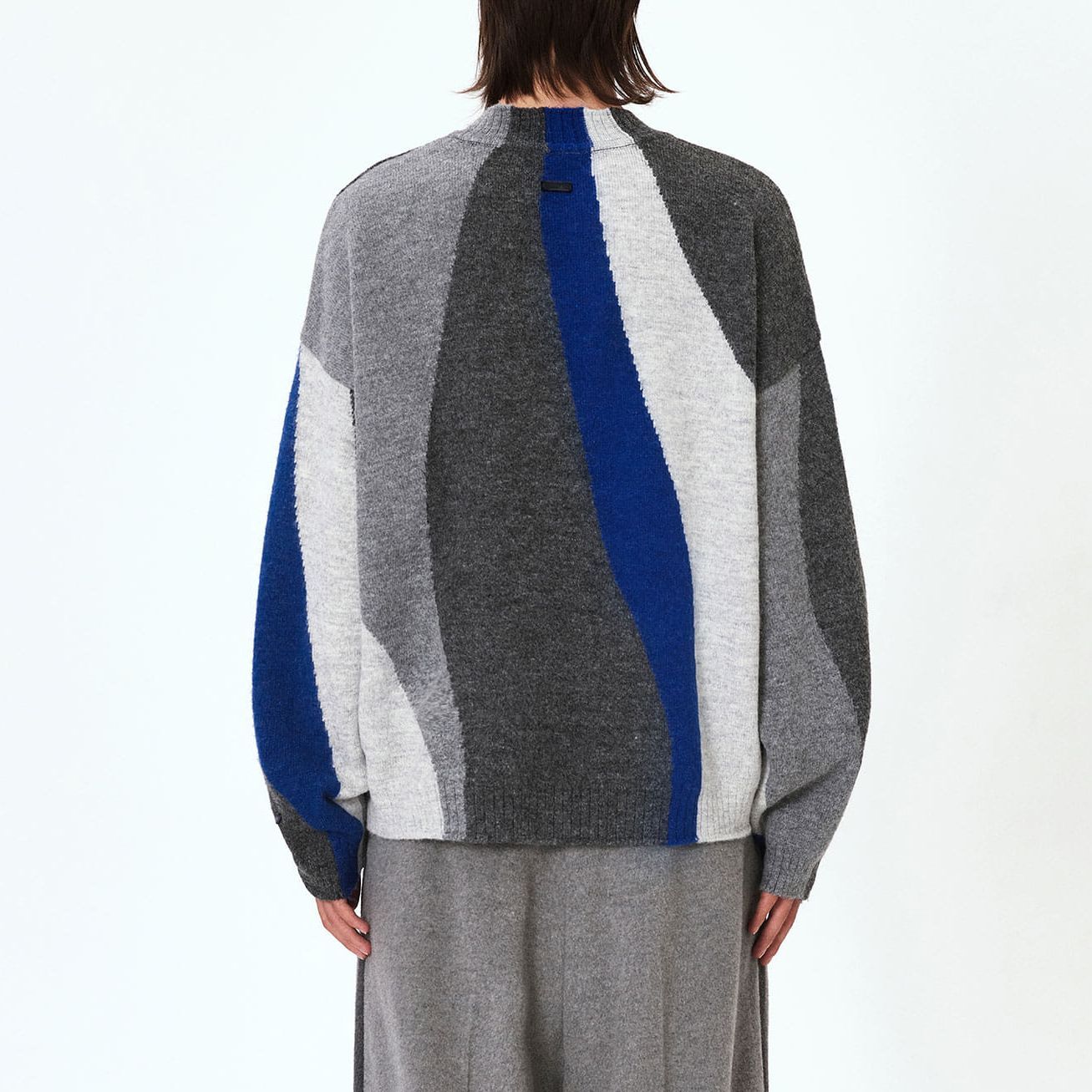 Details for ADER ERROR FW23 Baju Sejuk Jalur Warna Oversized Biru. BMADFWKT0301BL