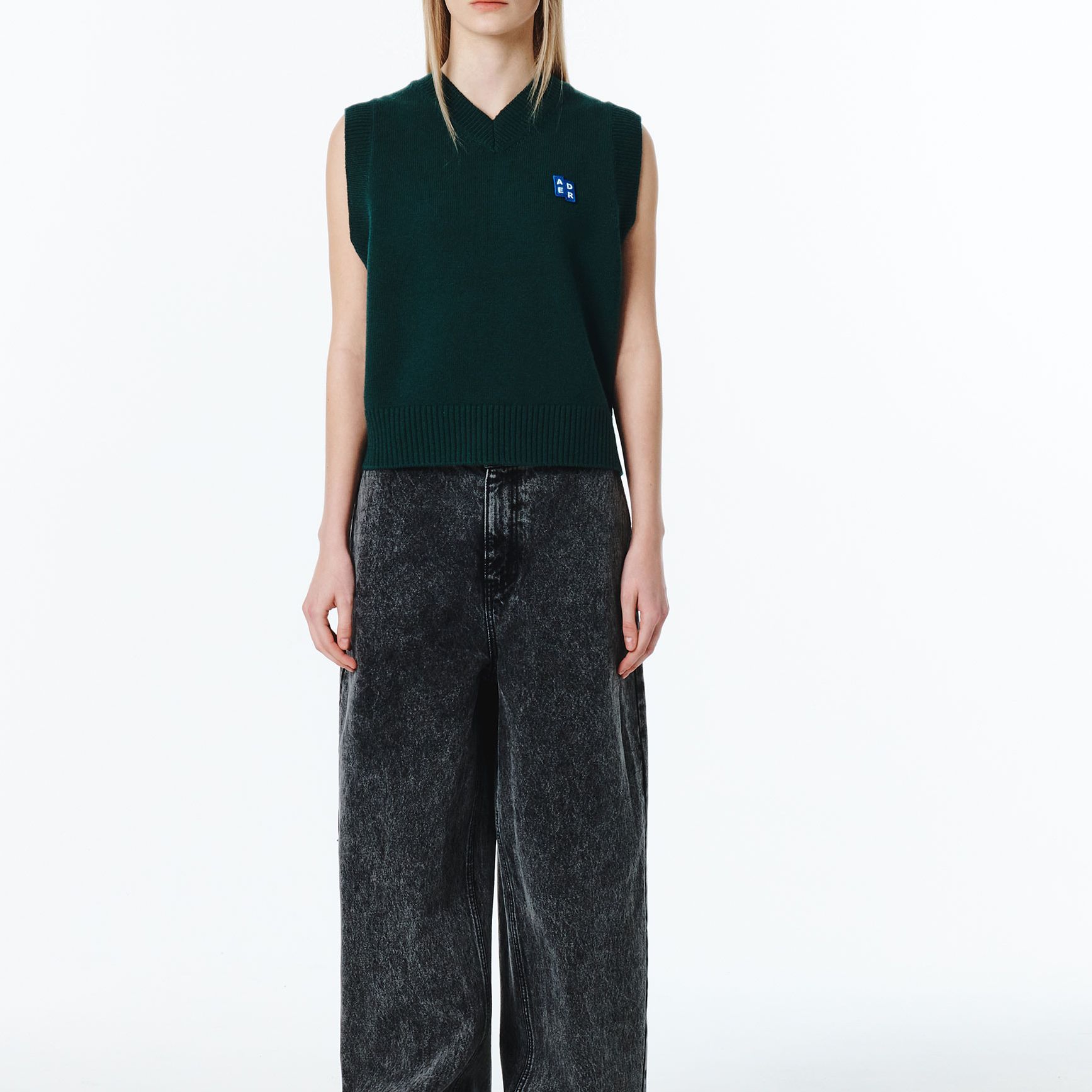 Shop ADER ERROR 绿色针织无袖背心 男女款 BMSGFYKT0201GN