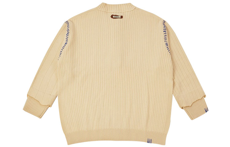 Lookbook ADER ERROR Reka Bentuk Sweater High-Low Unisex Warna Gading. BTAFWGD06IV