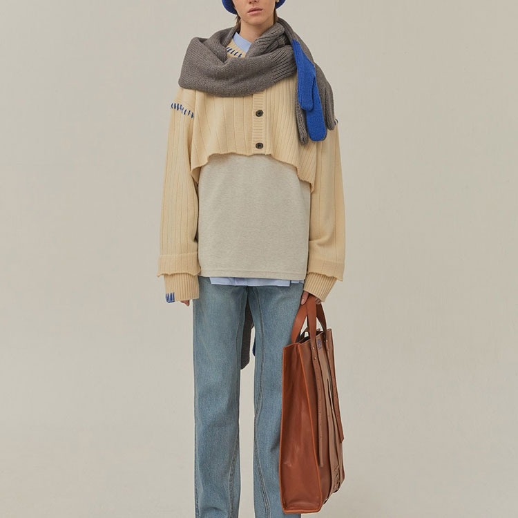 Purchase ADER ERROR Reka Bentuk Sweater High-Low Unisex Warna Gading. BTAFWGD06IV