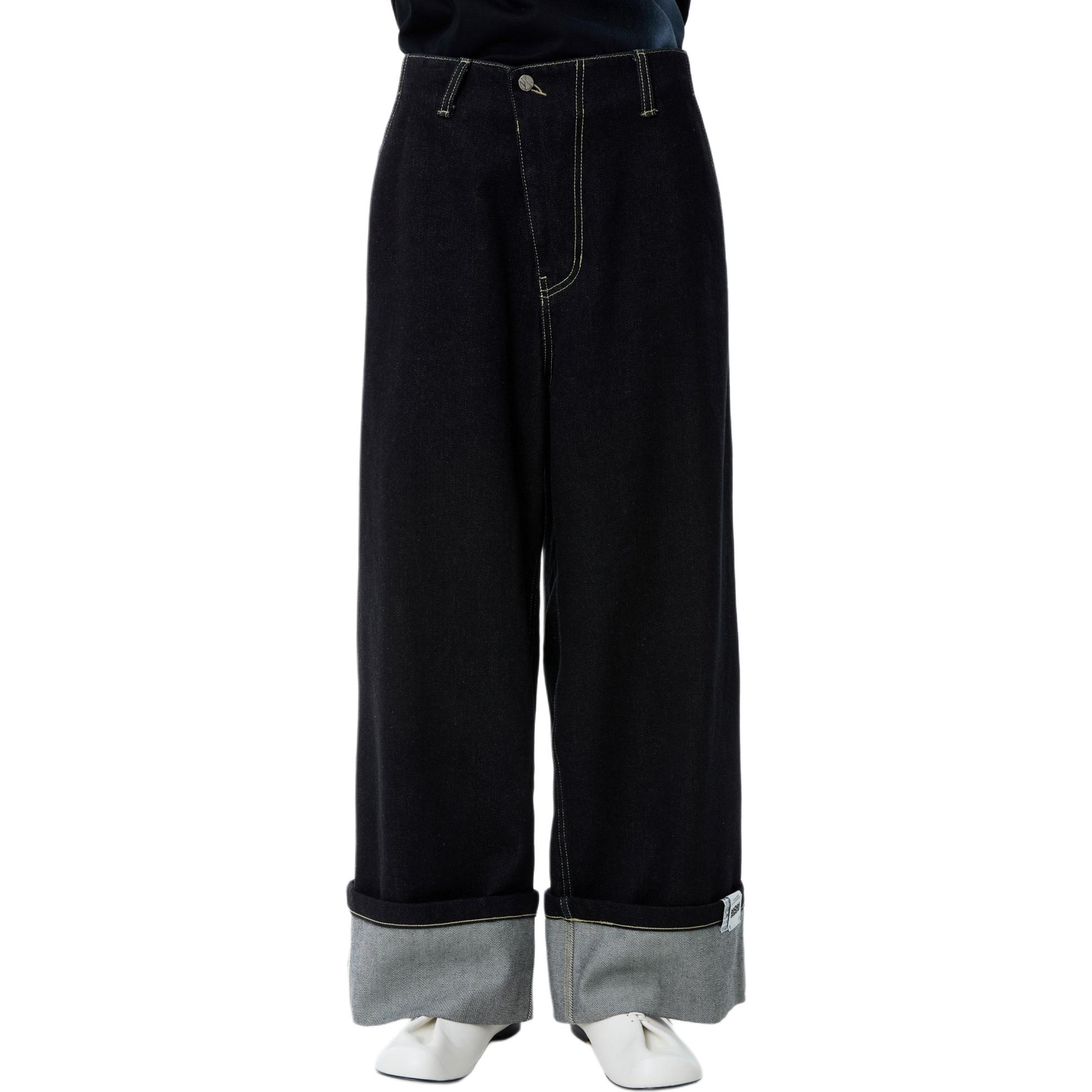 Shop ADER ERROR Seluar Jeans Biru Mid-Rise Straight-Leg dengan Poket Berzip. BN01SSJE0105BL