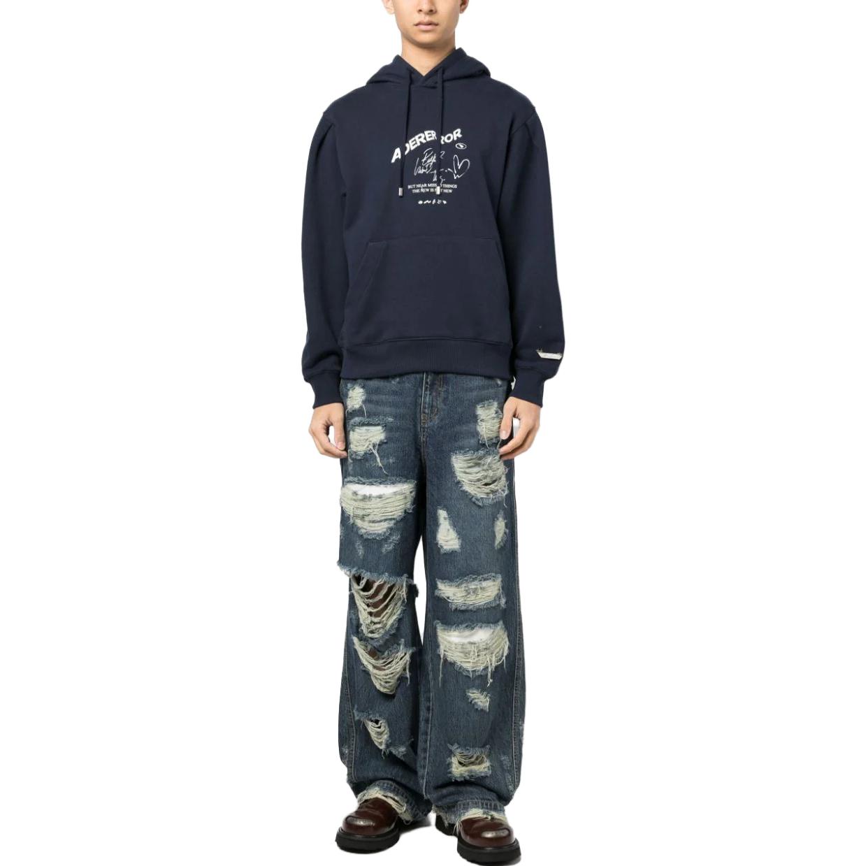 Lookbook ADER ERROR Hoodie Biru Tua Unisex dengan Rekaan Cetakan Huruf. BMADFWHD0102NV