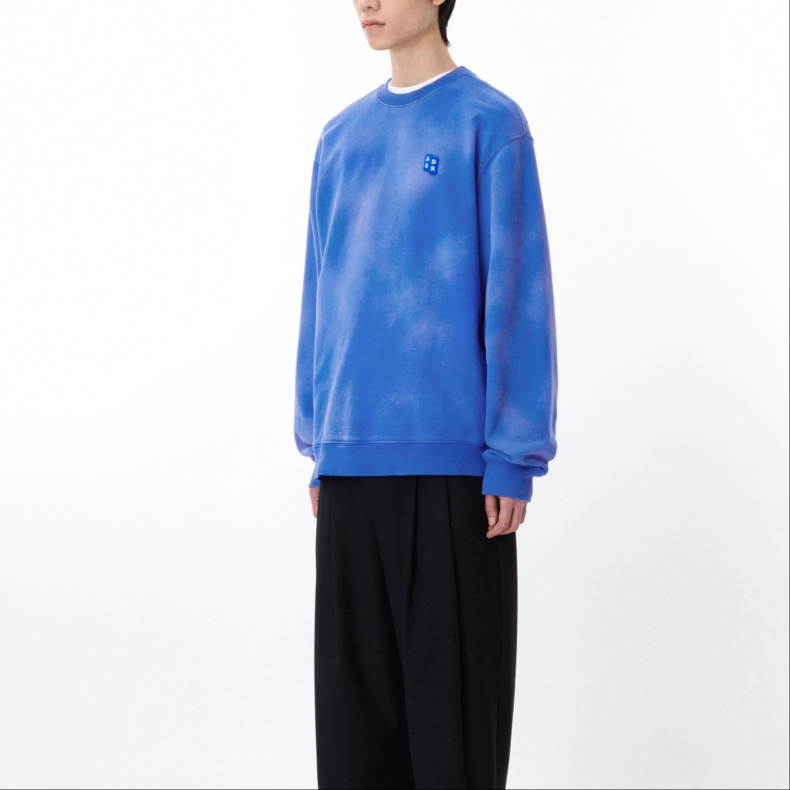 Details for ADER ERROR Baju Crewneck Tie-Dye Oversized Biru. BM42SW0110BL