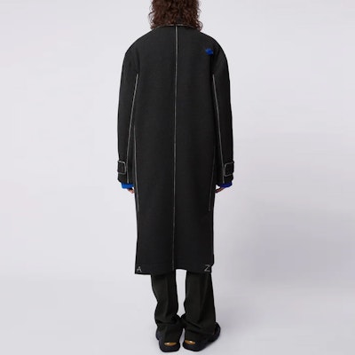 ADER ERROR x ZARA 双排扣极简主义大衣 联名款 男女同款。 2035-856 Sizing ADER ERROR x ZARA 双排扣极简主义大衣 联名款 男女同款。 2035-856
