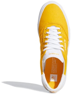 adidas originals 3MC Vulc 低筒 滑板鞋 男女款 黃色 Shop adidas originals 3MC Vulc 低筒 滑板鞋 男女款 黃色