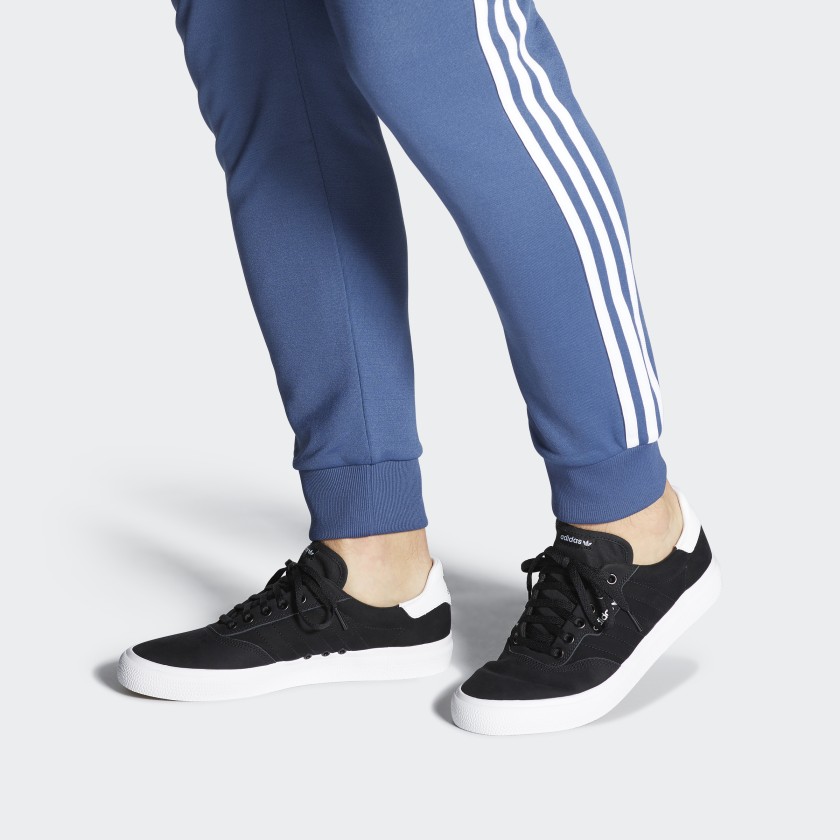 Sizing adidas 3MC Core Nero EG2731