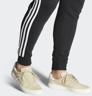 阿迪达斯 3MC 沙瓦纳 EG2724 Details for 阿迪达斯 3MC 沙瓦纳 EG2724