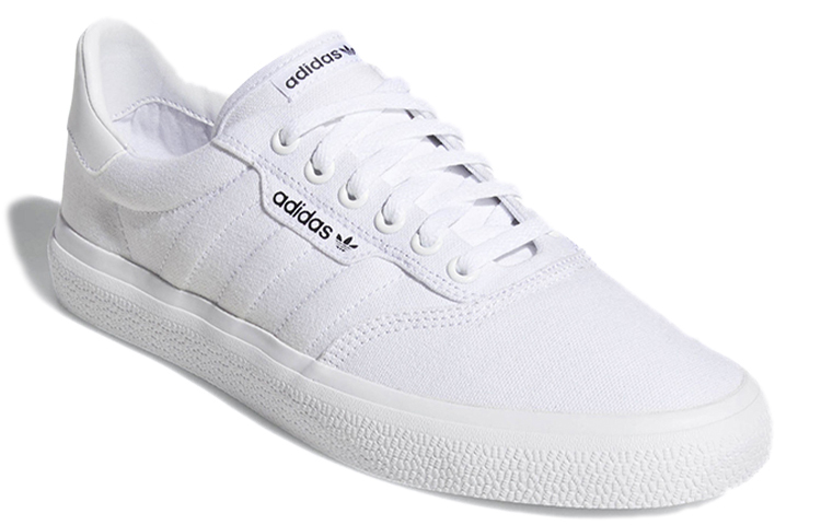 Lookbook 阿迪达斯 3MC Vulc '云白' B22705
