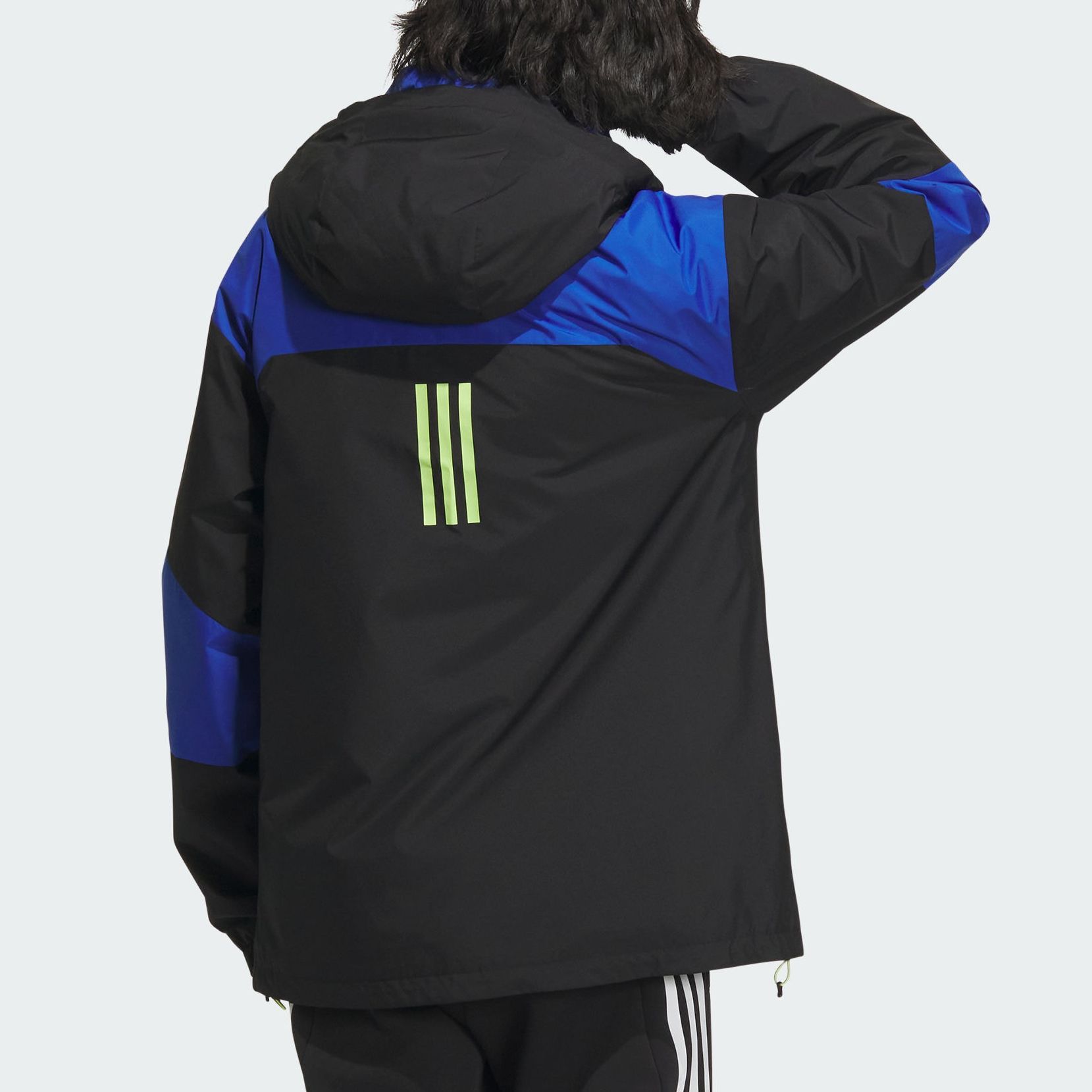 Shop Chaqueta adidas 600 Fill Plumón Negro/Azul Royal 3-en-1 Deportiva. IU2676