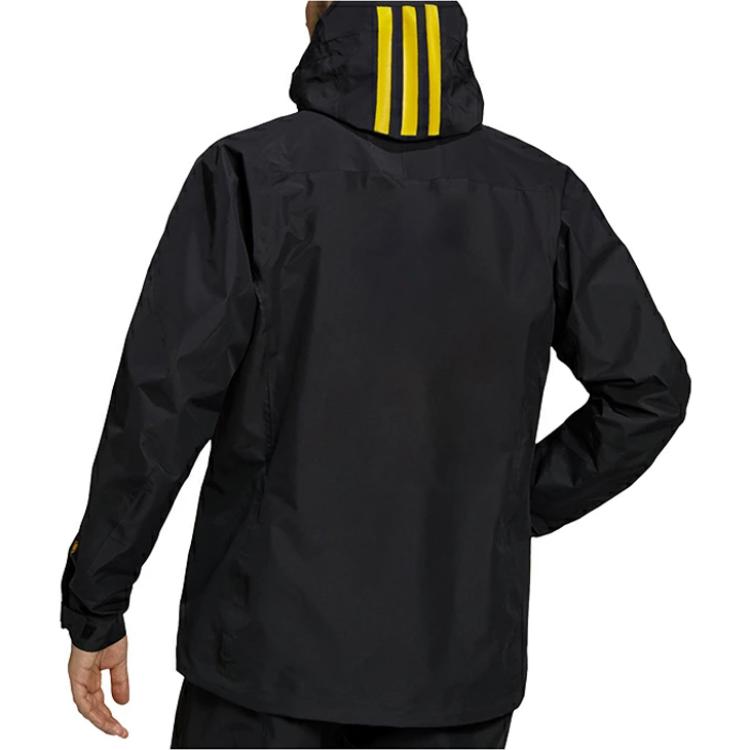 Shop adidas Chaqueta Negra con Capucha a Prueba de Viento e Impermeable con Cierre GH7370