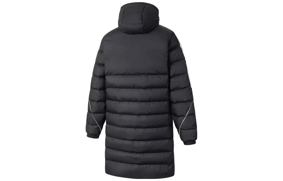 Lookbook adidas Hoodie Jaket Slim Fit Hitam Lengan Panjang dengan Resleting HS7238