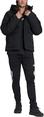 adidas Jaket Puffer Hoodie Hitam Solid dengan Resleting. HN9930 Lookbook adidas Jaket Puffer Hoodie Hitam Solid dengan Resleting. HN9930