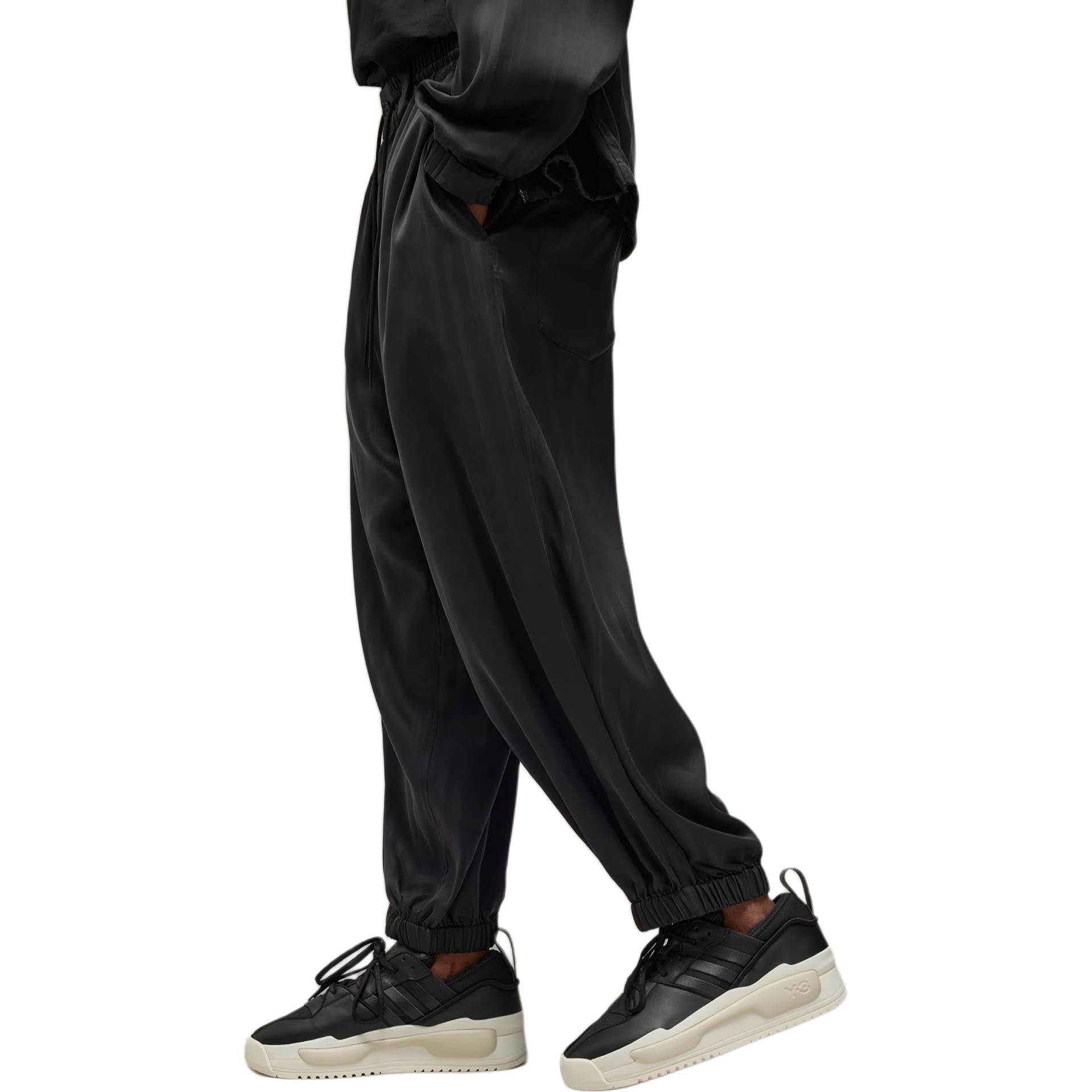 Purchase 아디다스 블랙 루즈핏 아웃도어 드로스트링 조거 팬츠 IN4350