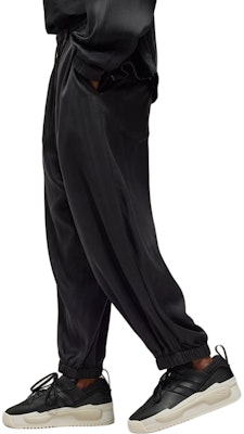 아디다스 블랙 루즈핏 아웃도어 드로스트링 조거 팬츠 IN4350 Purchase 아디다스 블랙 루즈핏 아웃도어 드로스트링 조거 팬츠 IN4350