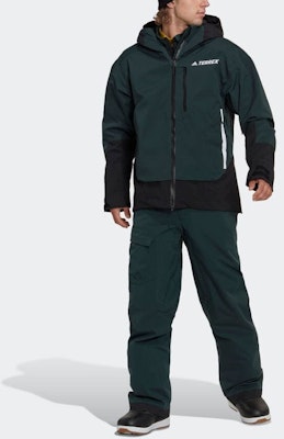 adidas 綠色休閒寬鬆長褲附側邊條紋口袋 HI5524 Lookbook adidas 綠色休閒寬鬆長褲附側邊條紋口袋 HI5524