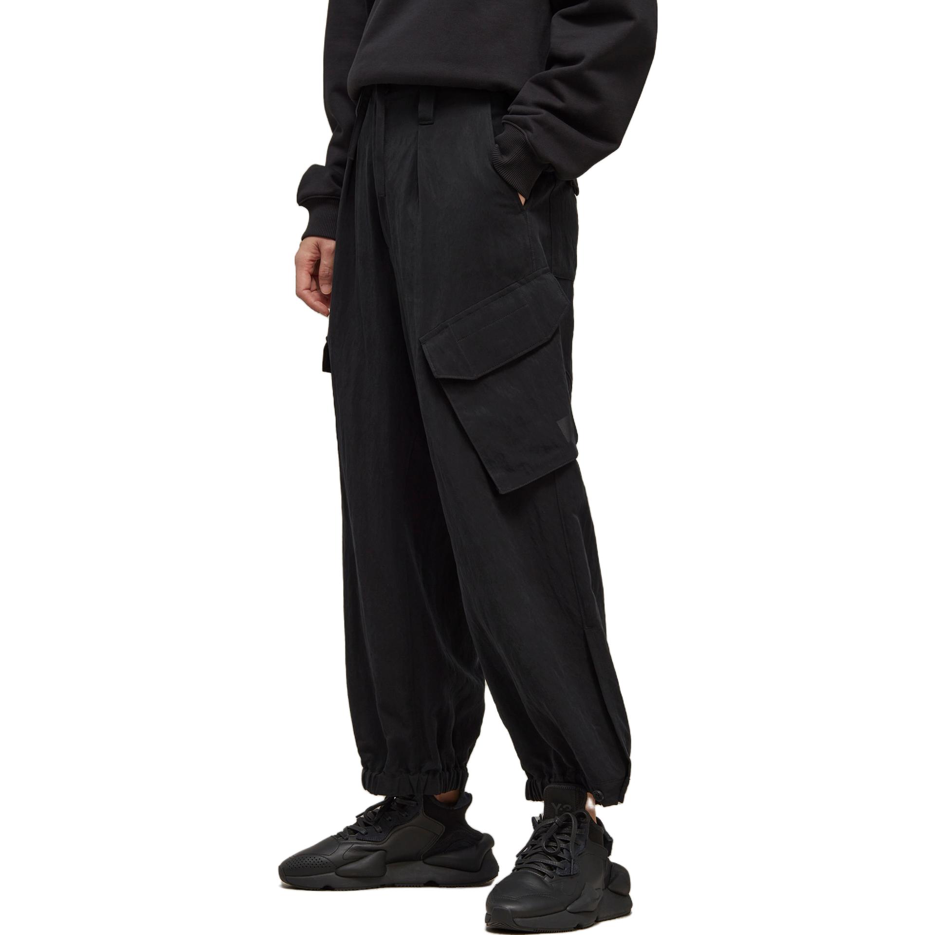 Purchase adidas 寬鬆版型純色運動褲 黑色 H63086