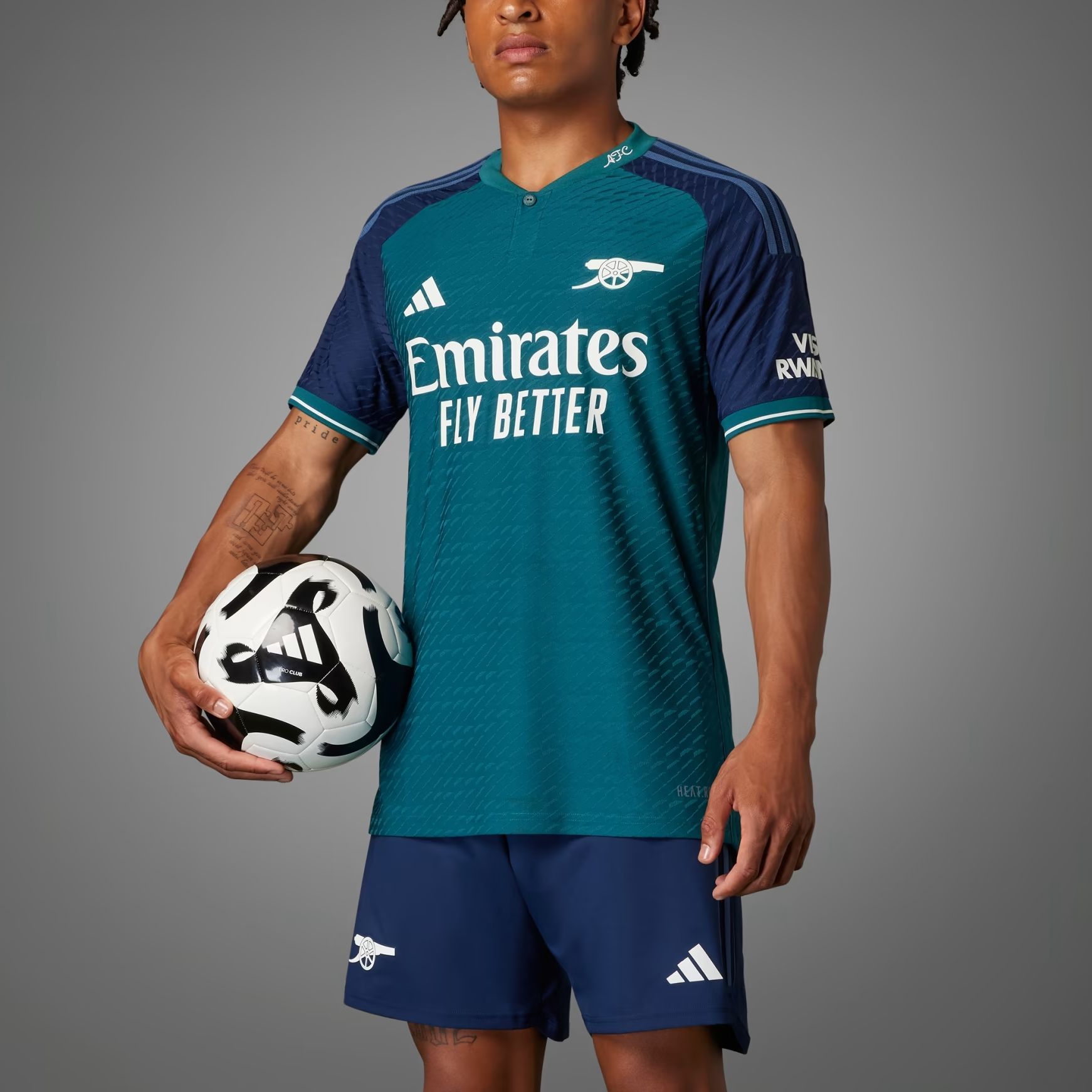 Purchase adidas 復古字母印花短袖足球運動衫 IN1603