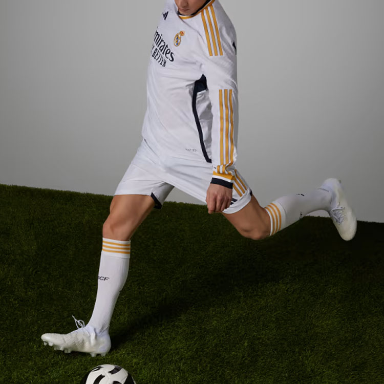 Details for adidas Jersi Bola Lengan Panjang Berjalur dengan Cetakan Huruf. IA9978