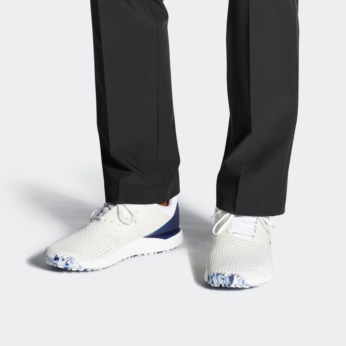 Sizing adidas Adicross Bounce 2.0 'Blanco Azul' EE9160