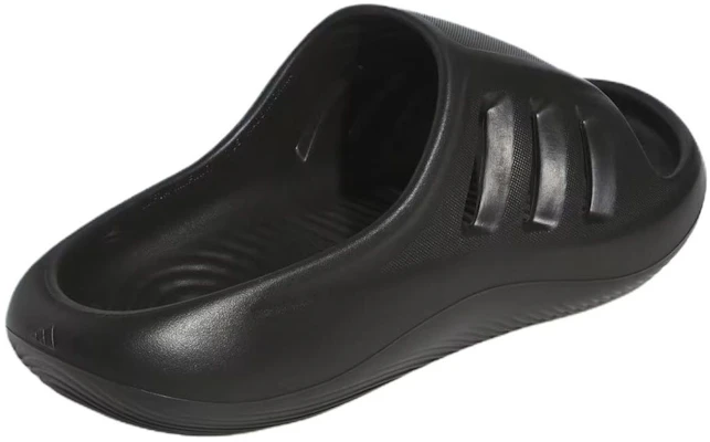 adidas adiFOM IIInfinity ''Triple Black'' Sepatu Hitam Total JI0397 Shop adidas adiFOM IIInfinity ''Triple Black'' Sepatu Hitam Total JI0397